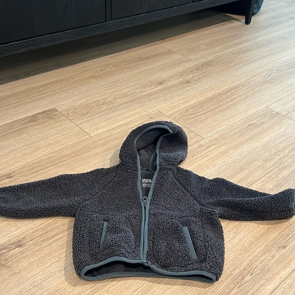 Zara Hoodie 12-18M